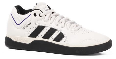 adidas skateboarding schuhe schach|Adidas skate shoes size 8.